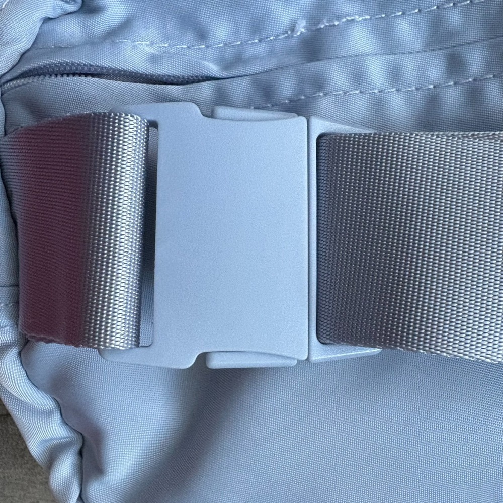 Lavender‎ Belt Bag Gaiam  Zip Pouch with Logo & Compartments - Picture 7 of 10